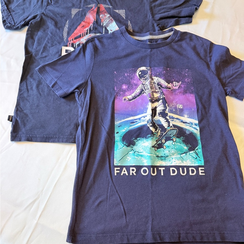 Old Navy Kids' and Reebok tshirts